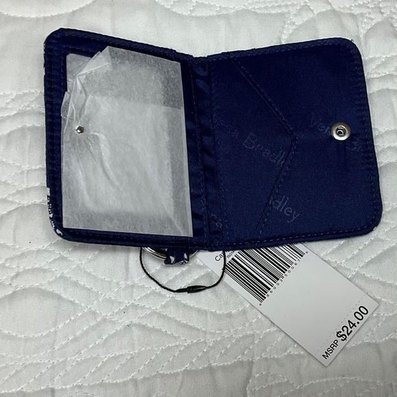 Vera Bradley Sea Turtles Double ID in Navy Blue - Picture 4 of 5